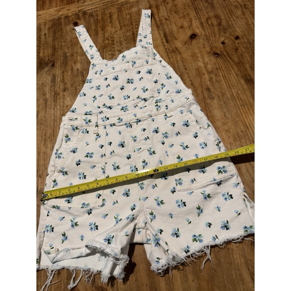 WeWoreWhat Slit Overall Short in Watercolor Ditsy Ivory Multi - Size M - Picture 9 of 12